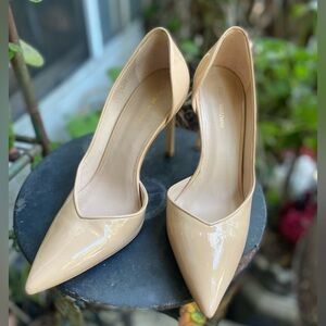 Stuart Weitzman Patent Leather Pumps. Size 7 1/2.